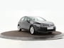 Volkswagen Golf 1.0 TSI 110pk Life · Apple/Android Car Play · P-Sensoren · Draadloos Opladen · DAB · 16'' Inch ·