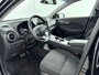 Hyundai Kona Electric EV Comfort Smart 64 kWh | SoH 96% | Stoel + stuurverwarming | All Season banden | LED | Privacy glass |