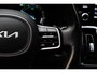 Kia Sorento 1.6 T-GDI Plug-in Hybrid 4WD Pano HUD Leer 360° Bose ACC Navi PDC Memory seats Stoelventilatie Stoelverwarming voor & achter Climate voor & achter Elektr. achterklep LM velgen Fabrieksgarantie tot 6-2029 BTW auto