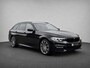 BMW 5-Serie Touring 530i xDrive M-Sport | Pano | Trekhaak | Harman Kardon | Carplay | Camera | DAB+ | 350pk | Navigatie Pro |