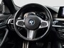 BMW 5-Serie Touring 530i xDrive M-Sport | Pano | Trekhaak | Harman Kardon | Carplay | Camera | DAB+ | 350pk | Navigatie Pro |