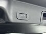 Land Rover Range Rover Evoque - 2.0 P200 AWD S // SCHUIF - KANTELDAK // LEDER // TREKHAAK //