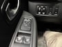 Renault Clio Estate 0.9 TCe Limited NAVI AIRCO PARKEERSENSOREN CRUISE CONTROLE BLUETOOTH LM VELGEN 12 MAANDEN GARANTIE DEALER ONDERHOUDEN