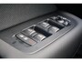 Volvo XC60 2.0 T8 Plug-in Hybrid AWD Plus Black Edition | Long Range PHEV | Facelift | Panoramadak | 360 Graden Camera | Harman Kardon Audio | Lichtmetalen Velgen 21 inch | Sportstoelen | Keyless Entry | Stuur- / Stoelverwarming | Keyless | Navigatie | Apple Carplay | Android Auto