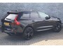Volvo XC60 2.0 T8 Plug-in Hybrid AWD Plus Black Edition | Long Range PHEV | Facelift | Panoramadak | 360 Graden Camera | Harman Kardon Audio | Lichtmetalen Velgen 21 inch | Sportstoelen | Keyless Entry | Stuur- / Stoelverwarming | Keyless | Navigatie | Apple Carplay | Android Auto