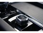 Volvo XC60 2.0 T8 Plug-in Hybrid AWD Plus Black Edition | Long Range PHEV | Facelift | Panoramadak | 360 Graden Camera | Harman Kardon Audio | Lichtmetalen Velgen 21 inch | Sportstoelen | Keyless Entry | Stuur- / Stoelverwarming | Keyless | Navigatie | Apple Carplay | Android Auto