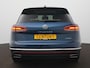 Volkswagen Touareg Elegance 3.0 250 kW / 340 pk TSI SUV 8 versn. Tipt l Panodak l Vol leer l Luchtvering l