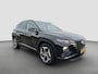 Hyundai Tucson 1.6 T-GDI 265pk PHEV Premium 4WD (299,- p/m Demo Deal!) | Leder | Carplay | Climate | Keyless | Navigatie | Elek. Klep | Full - Led | 360 Camera | KRELL Audio | Elek. Stoelen | 19" Lichtmetaal | Winterpakket | Stoelventilatie | Dodehoek Detectie