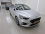 Ford Focus 1.5 EcoBoost ST Line X Business 150PK / Pano-Dak / Winterpack / Adapt.LED / 18"LMV / = SUPER !!