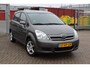 Toyota Corolla Verso 1.6 VVT-i Terra trekhaak extra set winterbanden
