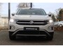 Volkswagen T-Roc 1.5 TSI 150pk Style DSG Automaat / Navigatie / LM 17 inch / LED Plus / Dig dashboard / Park Assist / Afn trekhaak
