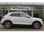 Volkswagen T-Roc 1.5 TSI 150pk Style DSG Automaat / Navigatie / LM 17 inch / LED Plus / Dig dashboard / Park Assist / Afn trekhaak