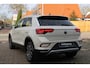 Volkswagen T-Roc 1.5 TSI 150pk Style DSG Automaat / Navigatie / LM 17 inch / LED Plus / Dig dashboard / Park Assist / Afn trekhaak