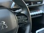 Peugeot 3008 1.2 PureTech Active Pack Adeptieve cruise control | Keyless start | Achteruitrijcamera | Parkeersensoren voor & achter | Lichtmetalen velgen 17"