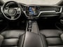 Volvo XC60 2.0 T8 Twin Engine AWD Inscription 391Pk Automaat (PANORAMADAK, LUCHTVERING, APPLE CARPLAY, GROOT NAVI, ELEK SPORTSTOELEN, LEDER, ZWART HEMEL, STOELVERWARMING, GETINT GLAS, NIEUWSTAAT)