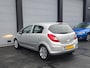 Opel Corsa 1.2-16V Cosmo