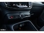 Volvo XC40 1.5 T4 Plug-in hybrid Plus Dark | Harman Kardon | Adaptieve cruise | Zwenkbare trekhaak | Blis | Memory |