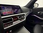BMW 3-Serie 318i High Executive M-Sport | Pano | Virtual | Sfeer | Camera | HuD | Carplay | Stoelverw.