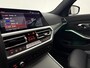 BMW 3-Serie 318i High Executive M-Sport | Pano | Virtual | Sfeer | Camera | HuD | Carplay | Stoelverw.