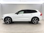 Volvo XC60 2.0 Recharge T8 AWD R-Design | SOH 83% | Pano | H/K | HuD | Memory | Stoel/Stuurverw. | Virtual | Trekh. | Camera | Carplay