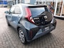 Toyota Aygo X PULSE STOELVERW LM-VELGEN AD-CRUISE APPLE/ANDROID BI-TONE CAMERA BLUETOOTH