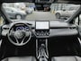 Toyota Corolla Cross 2.0 High Power Hybrid First Edition BLIND-SPOT ELEK-ACHTERKLEP KEYLESS LM-VELGEN PARK-SENSOREN APPLE/ANDROID STOELVERW DRAADLOOS-LADEN AD-CRUISE BLUETOOOTH DAB+