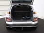 Hyundai Kona Electric EV Premium 64 kWh | SOH 100% | 3 Fase | Stoelventilatie | Leder | Head-Up | Warmtepomp | Trekhaak | Achterbankverwarming | Adaptive cruise | Camera | Carplay | Full LED