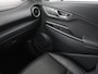 Hyundai Kona Electric EV Premium 64 kWh | SOH 100% | 3 Fase | Stoelventilatie | Leder | Head-Up | Warmtepomp | Trekhaak | Achterbankverwarming | Adaptive cruise | Camera | Carplay | Full LED