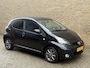 Toyota Aygo 1.0 12V Dynamic | 5-deurs | Airco | Bluetooth | Toerenteller | Centrale deurvergrendeling | 14 inch LMV | Elektrische ramen | Origineel Nederlandse auto met 135.000km NAP!