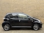 Toyota Aygo 1.0 12V Dynamic | 5-deurs | Airco | Bluetooth | Toerenteller | Centrale deurvergrendeling | 14 inch LMV | Elektrische ramen | Origineel Nederlandse auto met 135.000km NAP!