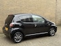 Toyota Aygo 1.0 12V Dynamic | 5-deurs | Airco | Bluetooth | Toerenteller | Centrale deurvergrendeling | 14 inch LMV | Elektrische ramen | Origineel Nederlandse auto met 135.000km NAP!