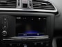 Renault Kadjar 1.2 TCe Intens | Trekhaak | Camera | Blind Spot Warning | PDC Rondom | Keyless | Climate Control | Licht- & Regensensor | Full-Map Navigatie | Cruise Control & Snelheidsbegrenzer | 17" LMV | Apple Carplay & Android Auto