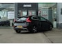 Volvo V40 2.0 T4 190PK Business Sport | R-Design | Clima | PDC | Navigatie |