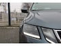 Skoda Octavia Combi 1.0 TSI 115pk Greentech Business Edition / Navigatie by APP / LED / LM 17 inch / Camera / Parkeersensoren A.