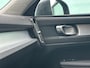 Volvo XC40 1.5 T3 Momentum Pro Automaat, Driver assist, Adaptive cruise, BLIS, Pilot assist, Trekhaak semi elektrisch, 18 inch wielen, Parkeercamera achter, Park assist voor- en achter