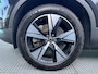Volvo XC40 Recharge P8 AWD R-Design Automaat, Trekhaak semi elektrisch inklapbaar, Warmtepomp, Driver assist, BLIS, Adaptive cruise, Stoelverwarming voor- en achter, Stuurverwarming, Elektrisch verstelbare stoelen