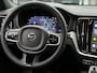 Volvo V60 2.0 T6 Plug-in hybrid AWD Plus Dark PHEV, Automaat, Trekhaak semi elektrisch, 18 inch wielen, Parkeercamera, Park assist voor- en achter, Harman Kardon audio, Stoelverwarming, Stuurverwarming