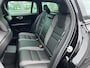 Volvo V60 2.0 T6 Plug-in hybrid AWD Plus Dark PHEV, Automaat, Trekhaak semi elektrisch, 18 inch wielen, Parkeercamera, Park assist voor- en achter, Harman Kardon audio, Stoelverwarming, Stuurverwarming