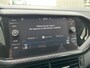 Volkswagen T-Cross 1.0 TSI Style / Digitaal dashboard / Climate controle / Camera / Parkeersensoren V+A / Navigatie /