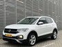 Volkswagen T-Cross 1.0 TSI Style / Digitaal dashboard / Climate controle / Camera / Parkeersensoren V+A / Navigatie /