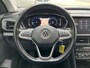 Volkswagen T-Cross 1.0 TSI Style / Digitaal dashboard / Climate controle / Camera / Parkeersensoren V+A / Navigatie /