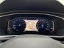 Volkswagen T-Cross 1.0 TSI Style / Digitaal dashboard / Climate controle / Camera / Parkeersensoren V+A / Navigatie /