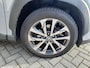 Toyota Corolla Cross 2.0 High Power Hybrid First Edition BLIND-SPOT ELEK-ACHTERKLEP KEYLESS LM-VELGEN PARK-SENSOREN APPLE/ANDROID STOELVERW DRAADLOOS-LADEN AD-CRUISE BLUETOOOTH DAB+