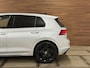 Volkswagen Golf 1.5 eTSI 150PK Black Style | Licht+Zicht Pakket | ErgoActive | Ambient | Discover Media | App-Connect | LED Plus