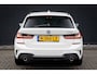 BMW 3-Serie Touring 320i High Executive | Trekhaak | Camera | 100% Dealer Onderhouden | Memory Stoelen | Elektrische achterklep | Leder |