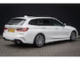 BMW 3-Serie Touring 320i High Executive | Trekhaak | Camera | 100% Dealer Onderhouden | Memory Stoelen | Elektrische achterklep | Leder |