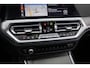 BMW 3-Serie Touring 320i High Executive | Trekhaak | Camera | 100% Dealer Onderhouden | Memory Stoelen | Elektrische achterklep | Leder |