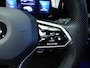 Volkswagen Golf 1.5 eTSI R-Line Automaat | Stoelverwarming | Stuurverwarming | Active Cruise Control