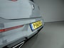 Volkswagen Golf 1.5 eTSI R-Line Automaat | Stoelverwarming | Stuurverwarming | Active Cruise Control