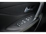 Peugeot 308 1.6 Plug-in Hybrid 225PK GT | ELEKTRISCH BEDIENBARE BESTUURDERSSTOEL MET GEHEUGENFUNCTIE | VOORSTOELEN MET VERWARMING EN MASSAGE FUNCTIE | 360° CAMERA | PARKEERSENSOREN VOOR + ACHTER | NAVIGATIE | DRAADLOZE APPLE CARPLAY/ANDROID AUTO | DAB+ RADIO | DODEHOEK DETECTIE | ADAPTIVE CRUISE CONTROL | KEYLESS ENTRY/START | 18" LICHTEMETALEN VELGEN |